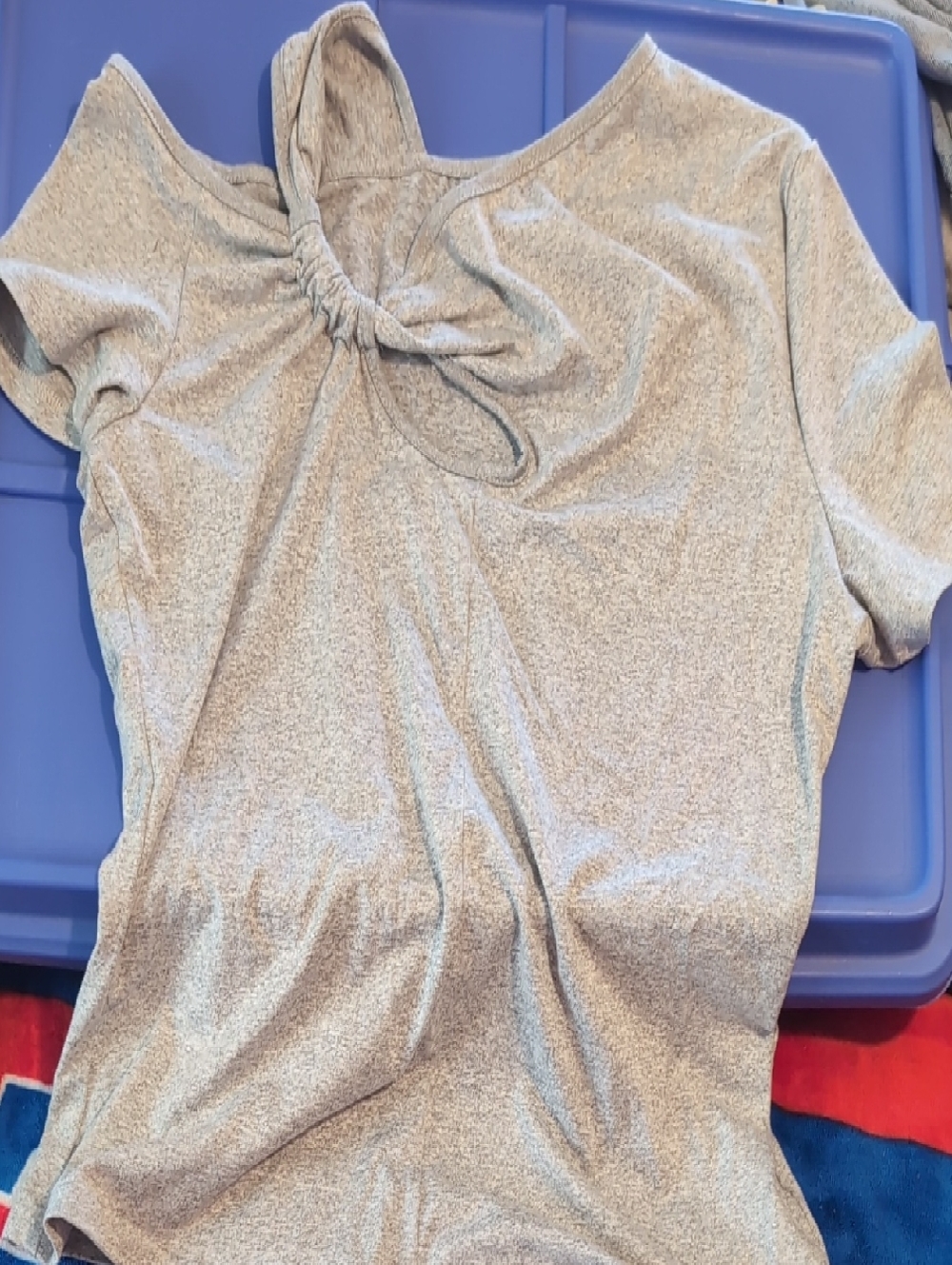 Women’s Short-Sleeve Twist-Neck Top — Light Gray